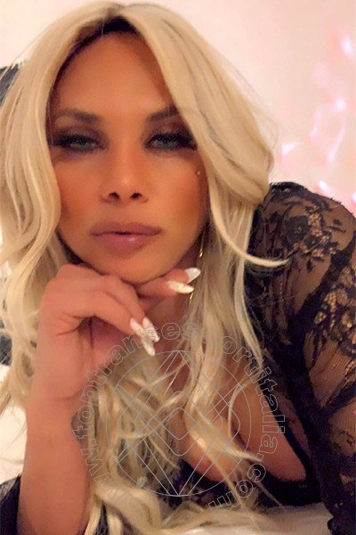 Foto selfie 5 di Bruna Dior transexescort Alba Adriatica