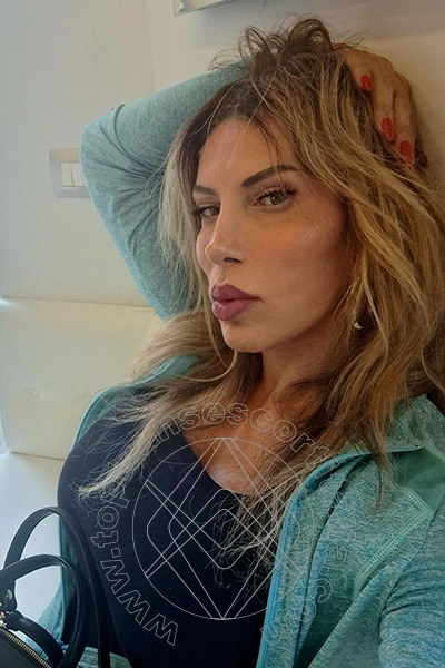 Foto selfie 18 di Pamela L' Italiana Piu' Calda transexescort Firenze