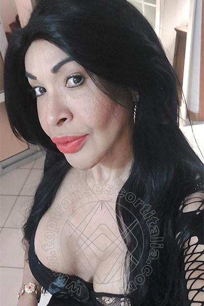 Foto selfie 18 di Tainá Oliveira transexescort Prato