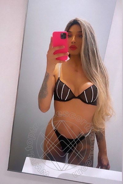 Foto selfie 3 di Brunna Campanaro transexescort Cuneo