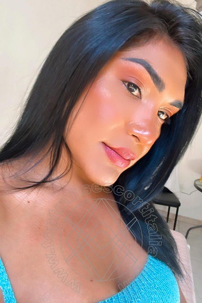 Foto selfie di Pocahontas Indianara transexescort Olbia