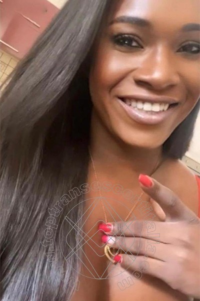 Foto selfie 16 di Paloma TerzaGamba transexescort Caserta
