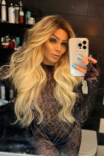 Foto selfie 21 di Fernanda Ambrosio transexescort Milano