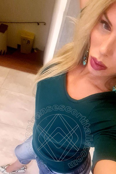 Foto selfie di Pamela L' Italiana Piu' Calda transexescort Firenze