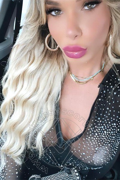 Foto selfie 23 di Biondina Napoletana transexescort Perugia