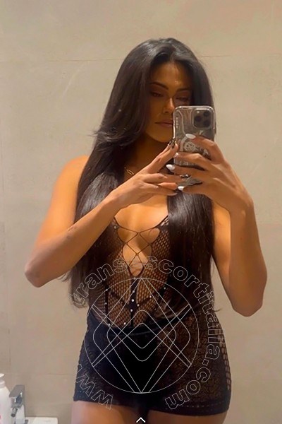 Foto selfie 1 di Aline Ketson Pornostar transexescort Porto Recanati