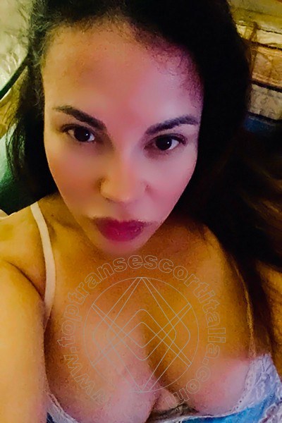 Foto selfie 63 di Elena transexescort Lignano Sabbiadoro