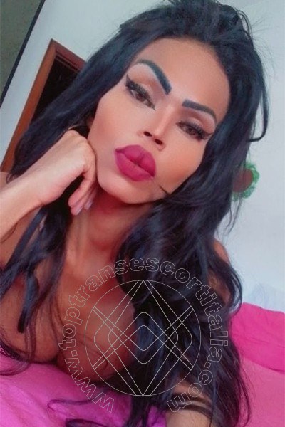 Foto selfie 5 di Kemilly Oliveira transexescort Martinsicuro