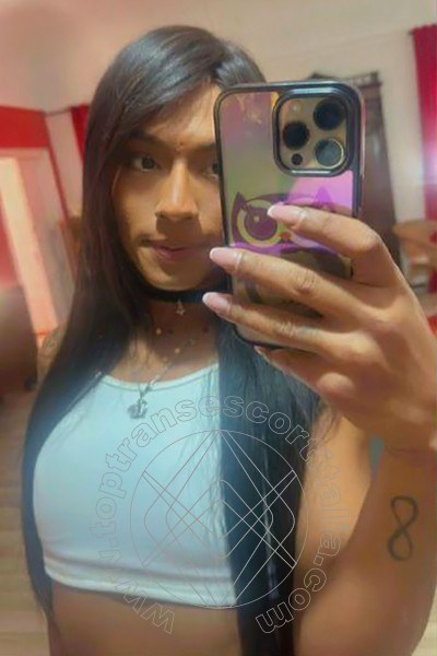 Foto selfie 54 di Samantha Bambolina transexescort Roma