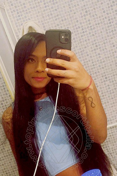 Foto selfie 46 di Samantha Bambolina transexescort Roma