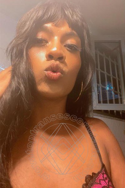 Foto selfie 25 di Samantha Bambolina transexescort Roma