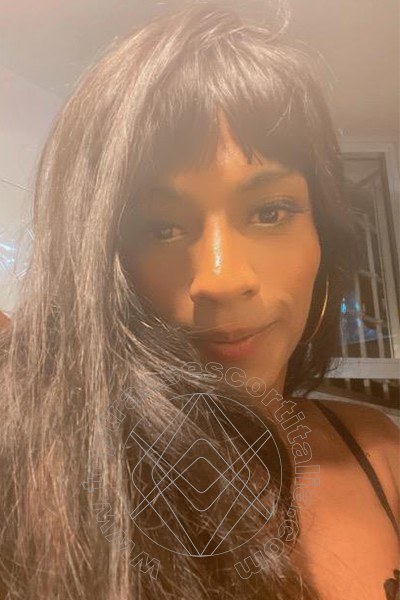 Foto selfie 23 di Samantha Bambolina transexescort Roma