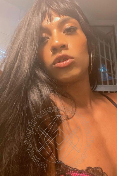 Foto selfie 22 di Samantha Bambolina transexescort Roma