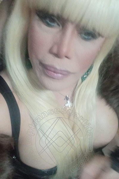 Foto selfie 450 di Nicole Vip Venturiny transexescort Milano