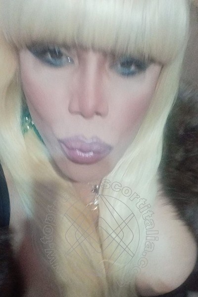Foto selfie 410 di Nicole Vip Venturiny transexescort Milano