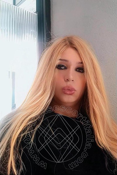 Foto selfie 5 di Sophie Massaggiatrice transexescort Piacenza