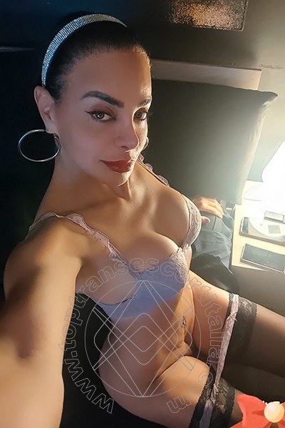 Foto selfie hot 3 di Kartika transexescort Brescia