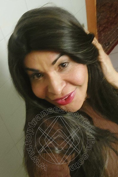 Foto selfie 3 di Tainá Oliveira transexescort Prato