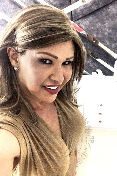 Foto selfie di Paola transexescort Villa Rosa