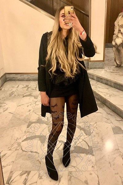 Foto selfie 9 di Ita Cabral Xxl transexescort Salerno