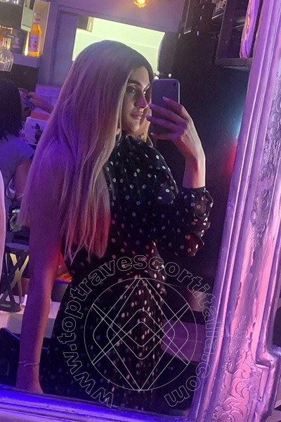 Foto selfie 7 di Ita Cabral Xxl transexescort Salerno