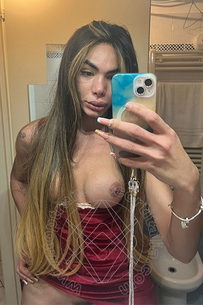 Foto selfie 4 di Kelly Melo Pornostar transexescort Roma