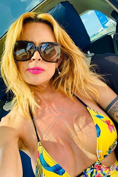 Foto selfie 8 di Anitta Sexy transexescort Avellino