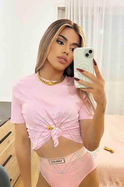 Foto selfie 67 di Rafaella Menicucci Xxl transexescort Napoli