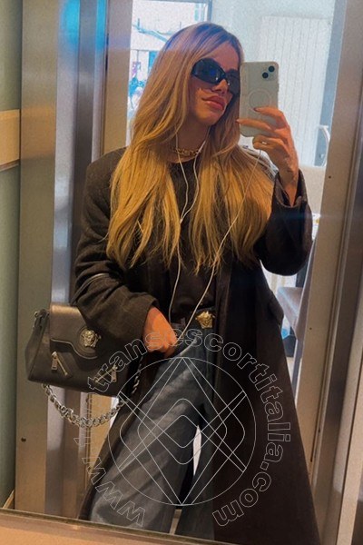 Foto selfie 64 di Rafaella Menicucci Xxl transexescort Napoli