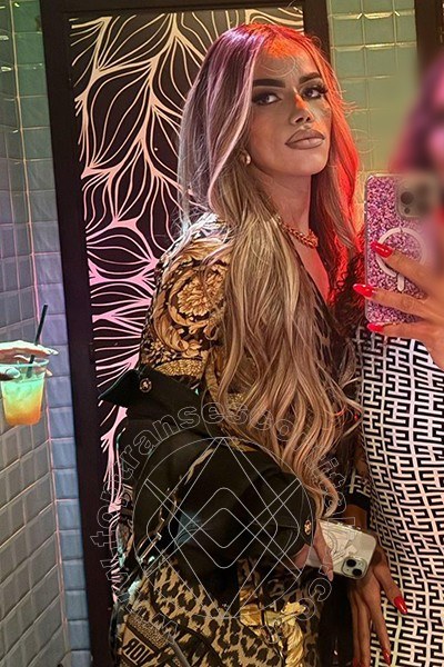 Foto selfie 61 di Rafaella Menicucci Xxl transexescort Napoli