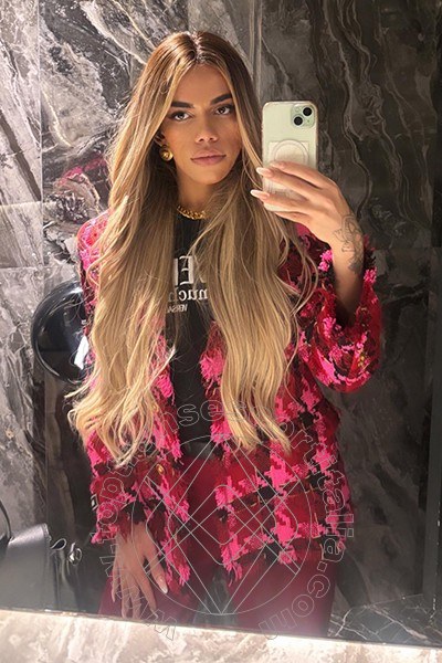 Foto selfie 51 di Rafaella Menicucci Xxl transexescort Napoli