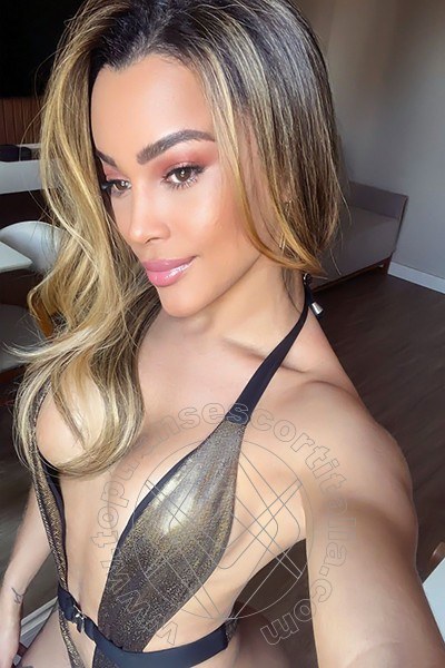 Foto selfie 46 di Iris Araujo transexescort Brescia