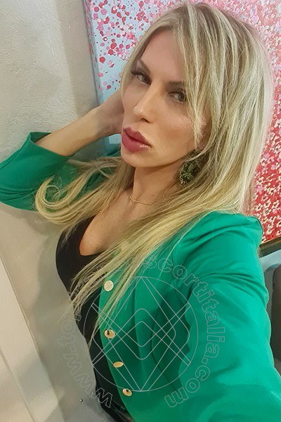 Foto selfie 7 di Pamela L' Italiana Piu' Calda transexescort Firenze