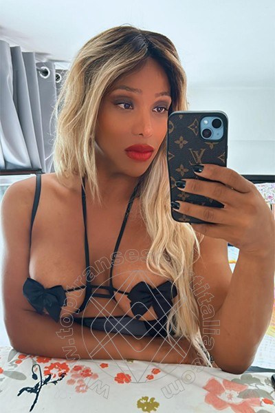 Foto selfie 48 di Adriana transexescort Napoli