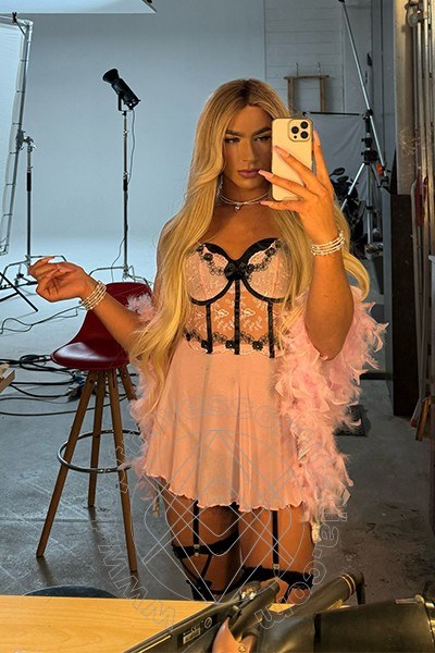 Foto selfie di Emma Xxl transexescort Napoli