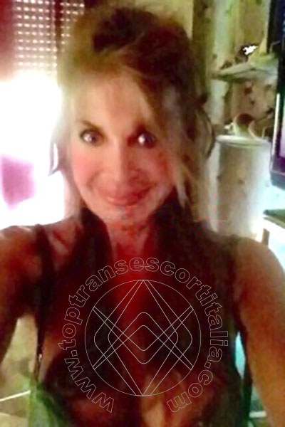 Foto selfie 7 di Carlotta transexescort Sondrio