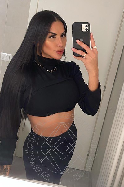 Foto selfie di Julia Azevedo transexescort Atene