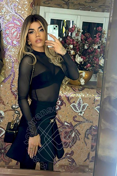 Foto selfie 27 di Rafaella Menicucci Xxl transexescort Napoli