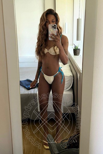 Foto selfie 9 di Antonella Veloso transexescort Varese