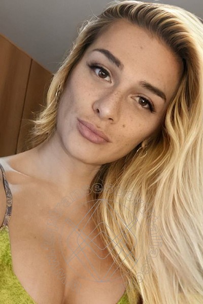 Foto selfie di Angela transexescort Rieti