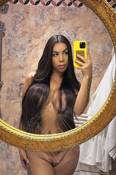 Foto selfie 3 di Alícia Lins transexescort Milano