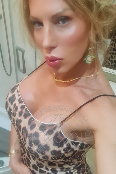 Foto selfie 4 di Pamela L' Italiana Piu' Calda transexescort Firenze