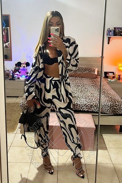 Foto selfie 20 di Ellena Bittencourt transexescort Roma
