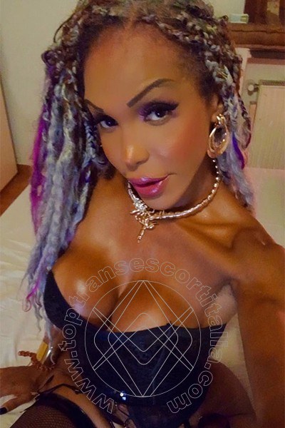 Foto selfie 28 di Wanessa Ambrosio transexescort Frosinone