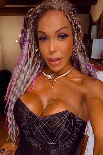 Foto selfie 24 di Wanessa Ambrosio transexescort Frosinone