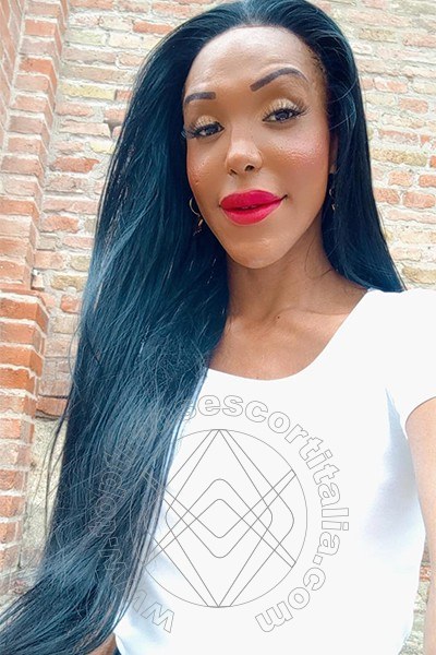 Foto selfie 19 di Wanessa Ambrosio transexescort Frosinone