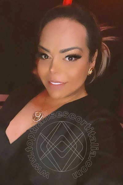 Foto selfie 2 di Ana Paula Matarazzo transexescort Champs-sur-marne
