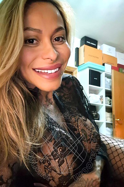 Foto selfie 12 di Alessandra Toledo Pornostar transexescort Rimini