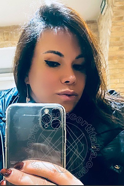 Foto selfie 34 di Elena transexescort Lignano Sabbiadoro