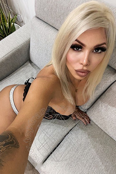 Foto selfie 2 di Karina Becker transexescort Bologna
